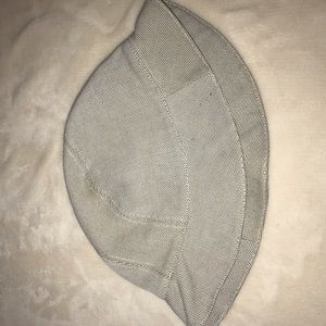 Barney’s NY vintage 90s bucket hat